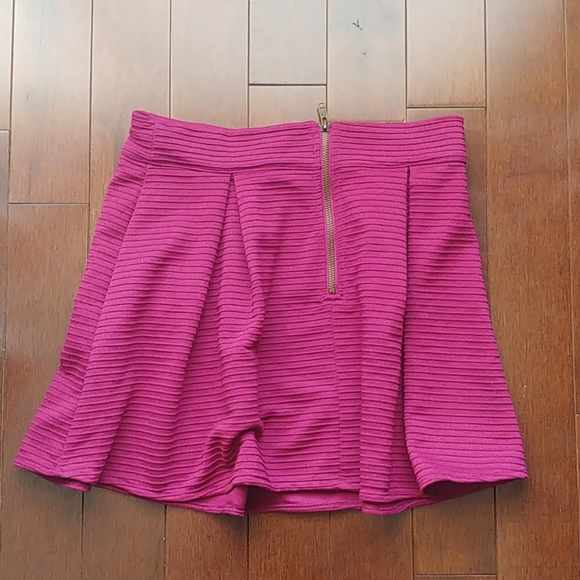 Aeropostale Pretty Little Liars Skirt - Picture 5 of 6